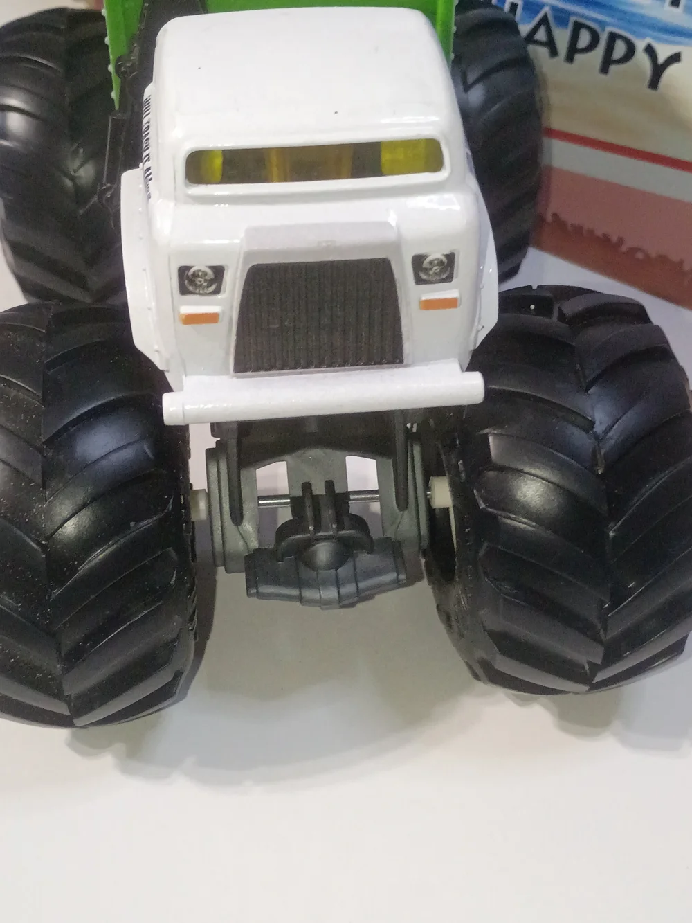 Hot Wheels Monster Jam Truck 1/24 Scale Will Trash It All Monster Truck